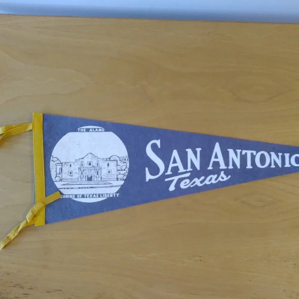 Vintage 60s San Antonio Texas The Alamo Pennant Flag